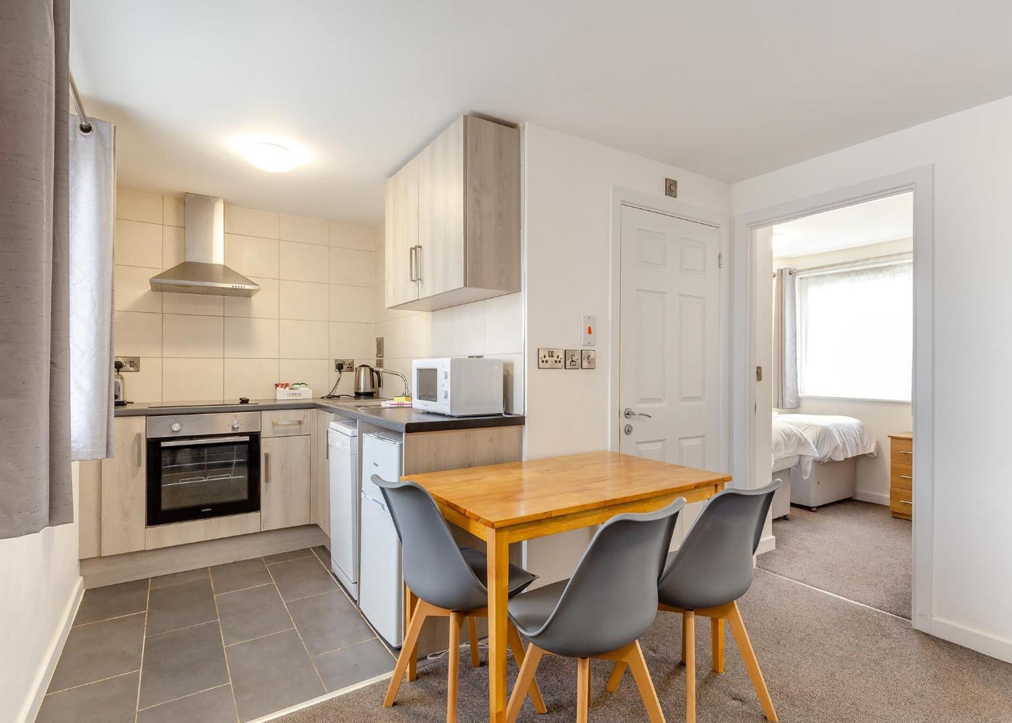 Beautiful 2-Bed Apartment In Ilfracombe Exterior foto
